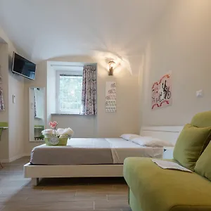 https://bedbikerome-rooms.it-romehotels.com